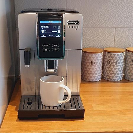 Cheerful 1 Private Room-Ensuite With Free Parking Silverdale  외부 사진
