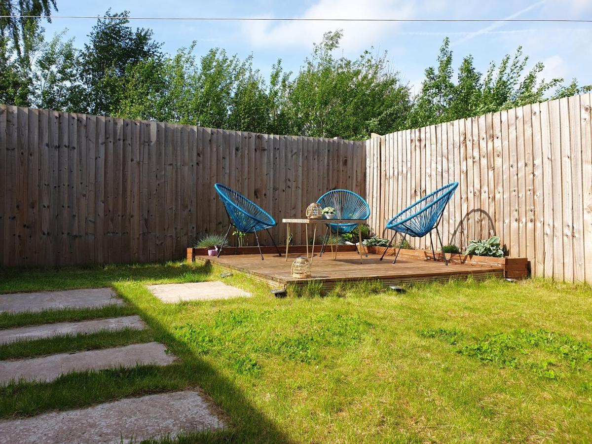 Cheerful 1 Private Room-Ensuite With Free Parking Silverdale  외부 사진